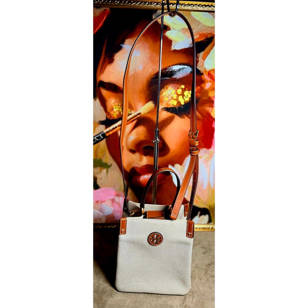 Tory Burch Blake Canvas Bucket Bag โ Natural & Classic Cuoio - NWOT - Picture 3 of 7